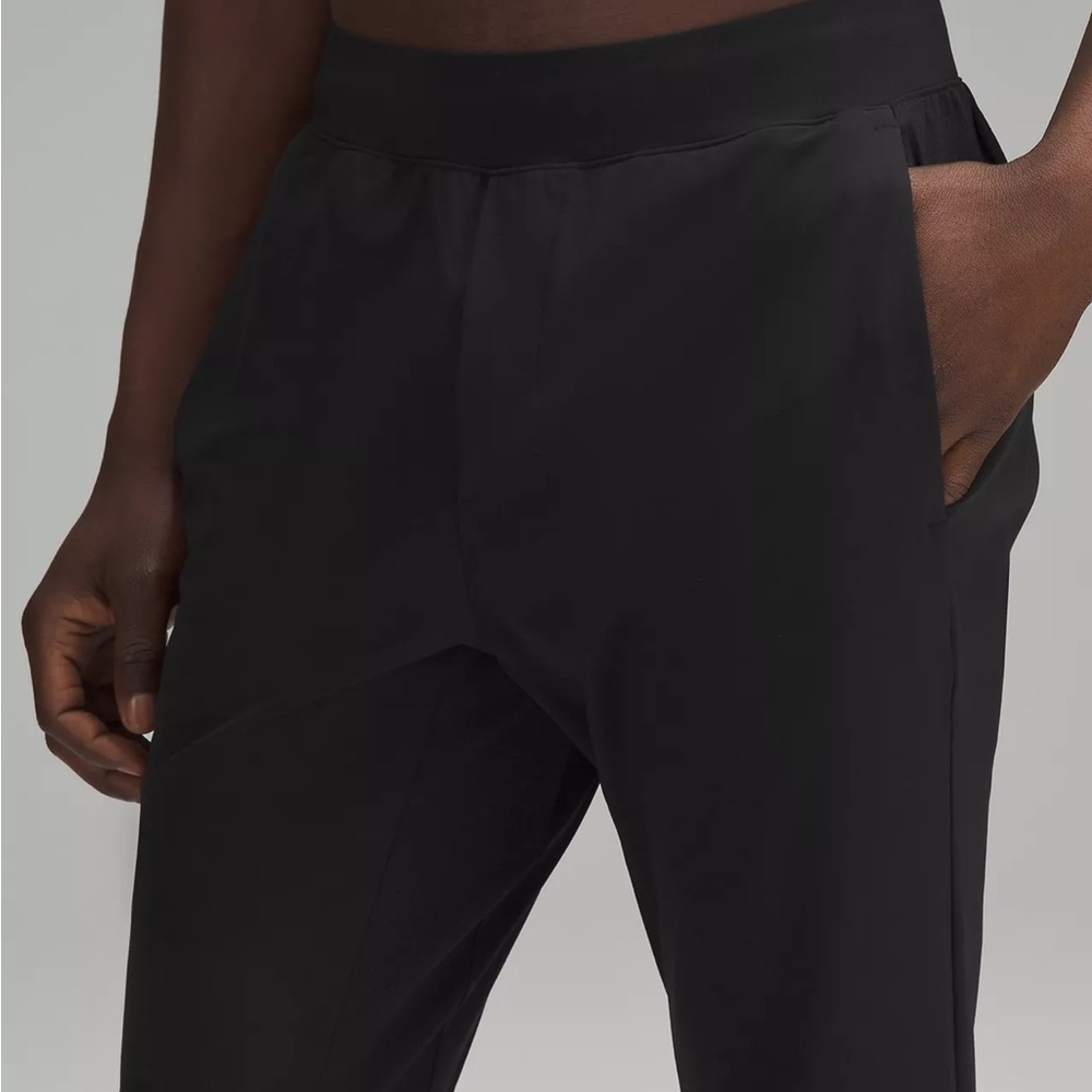 Lululemon In Mind Pant 30” Athleisure Activewear Exercise Gym Sweatwicking Sz L - Picture 2 of 13